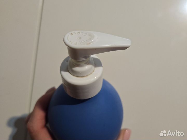 Дозатор для жидкого мыла в стиле прованс