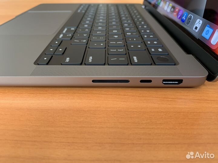 MacBook Pro 14” M1 Max 32/512