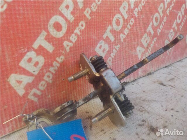 Ограничитель хода двери задний правый Renault