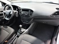 ВАЗ (LADA) Vesta 1.6 AMT, 2019, 78 800 км, с пробегом, цена 969 000 руб.