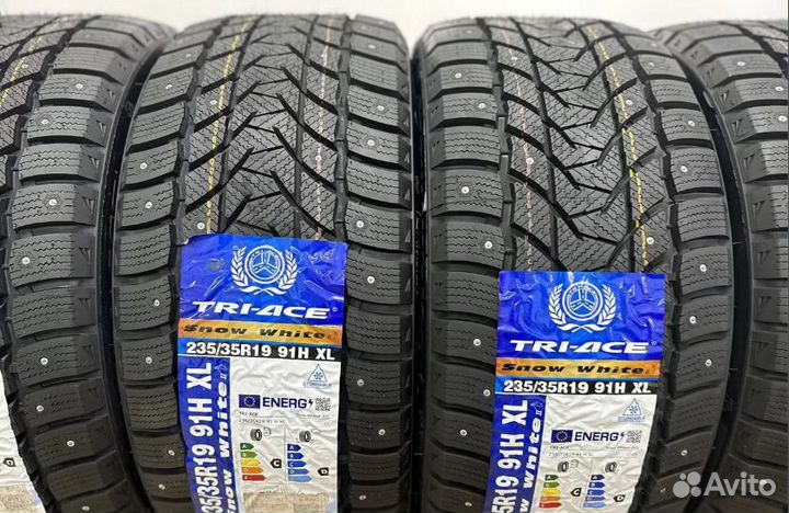 Tri Ace Snow White II 235/35 R19 91H