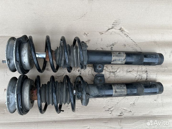 Стойки передние BMW X1 E84 комплект