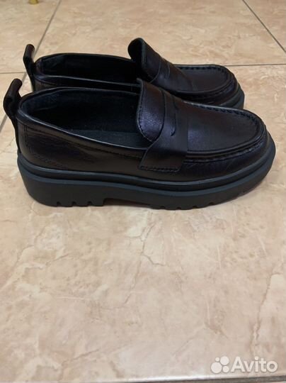 Лоферы Zara 33