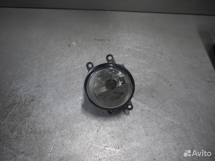 Фара противотуманная передняя правая Toyota Auris