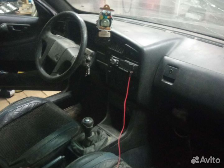 Volkswagen Passat 1.8 МТ, 1990, битый, 412 000 км