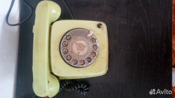 Телефон