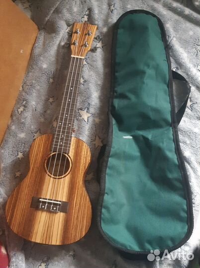 Укулеле тенор