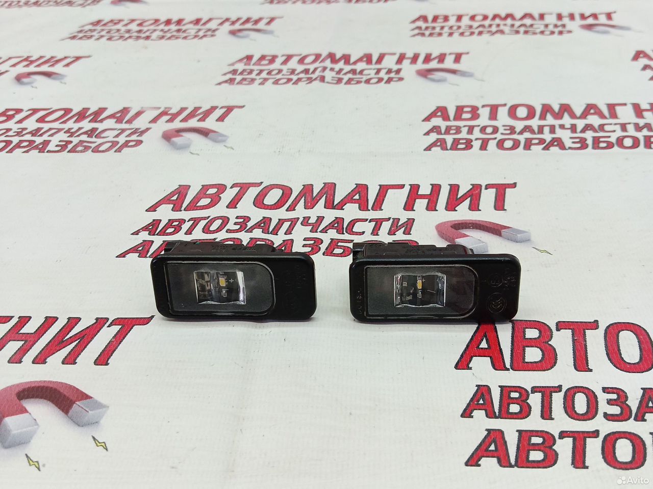 Плафон подсветки номерного знака Zeekr 001