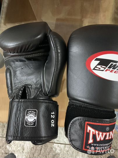 Боксерские перчатки 12 oz twins. Оригинал