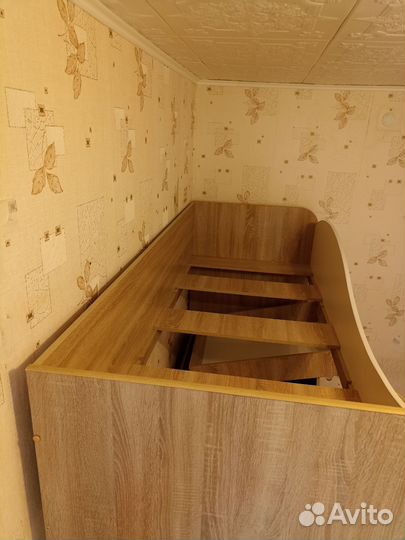 Детская кровать 2 этажная