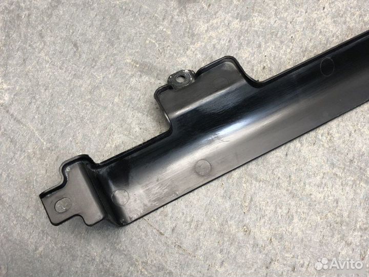 Дефлектор радиатора Nissan Almera G15