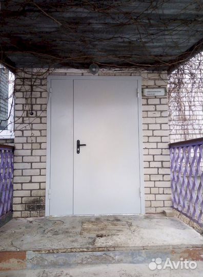 Скрытая дверь под отделку