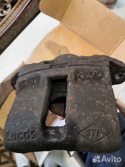 Тормозные суппорта lucas на Логан