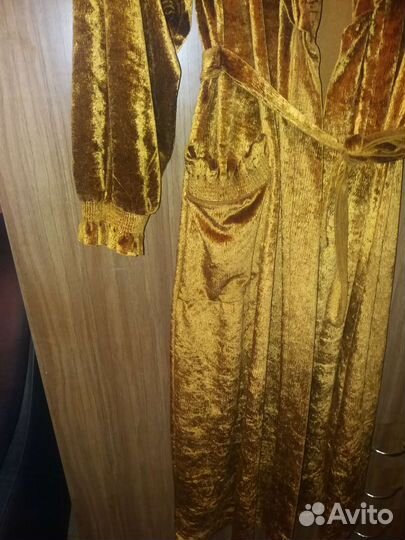 Халат с длинными рукавами