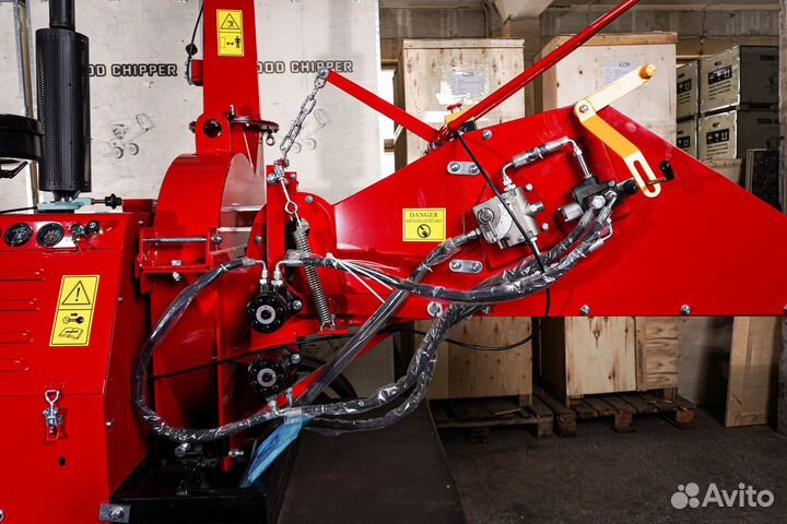 Дробилка - щепорез, измельчитель веток