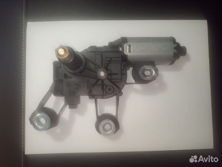 Моторчик на задний стекло-ль Ford Fusion /Fiesta