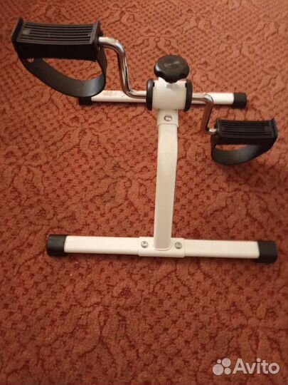 Тренажер для гиперэкстензии