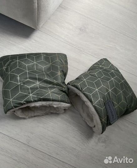 Конверт и муфты на овчине 105*57 в коляску, санки