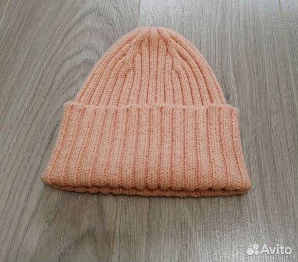 Шапка женская ручная работа