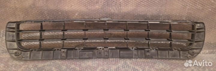 Решётка бампера Lexus LX570