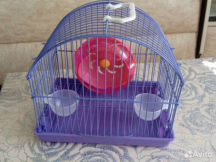 Клетка для птиц, грызунов, игрушки, поилки
