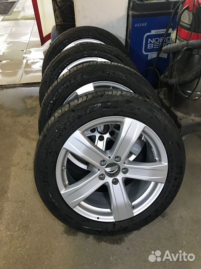 Roadstone Classe Premiere CP672 245/50 R18 100V