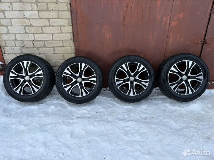 Колеса зимние 225 55 r17 Bridgestone Blizzak