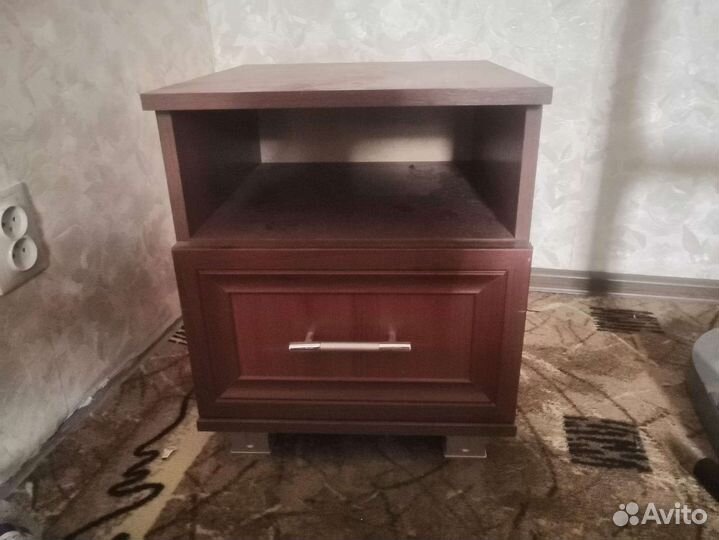 Тумба прикроватная 2 шт бу