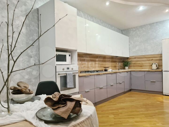 Коттедж 268 м² на участке 6 сот.