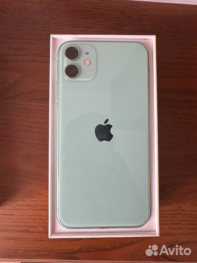 iPhone 11, 64 ГБ