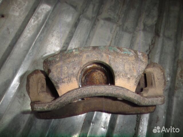 Суппорт Civic (95-01) перед. L Б\У