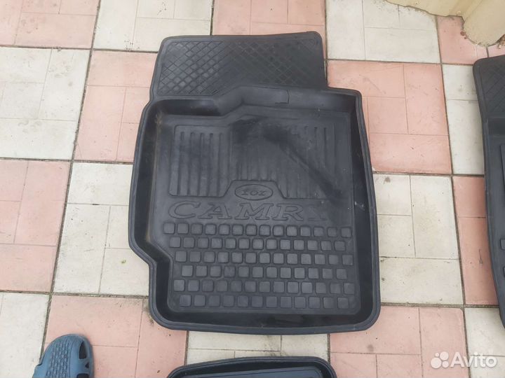 Автомобильные коврики резиновые