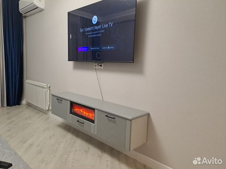 Тумба под телевизор подвесная