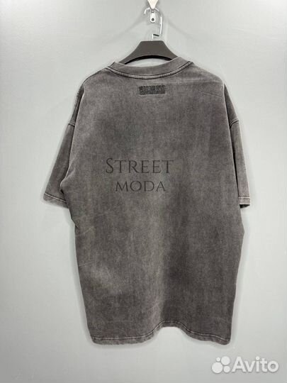 Футболка Vetements