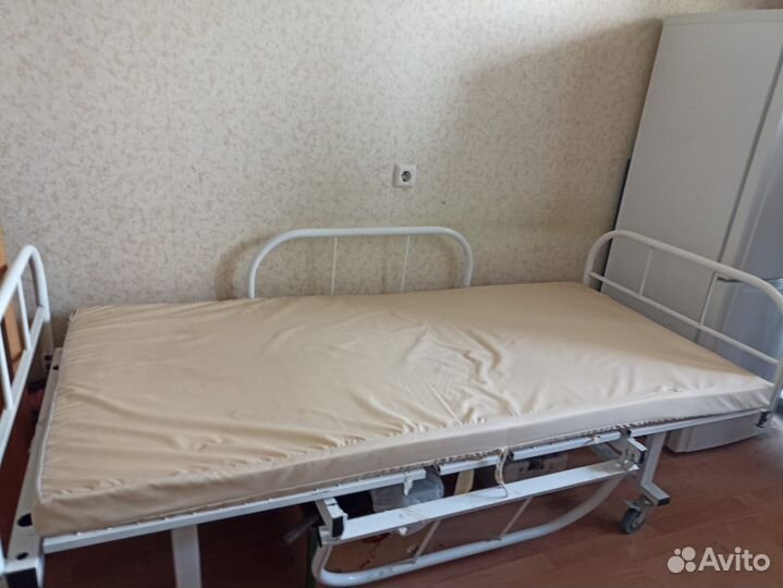 Кровать для лежачих больных бу
