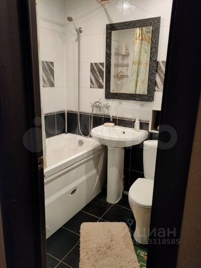 2-к. квартира, 42 м², 2/4 эт.