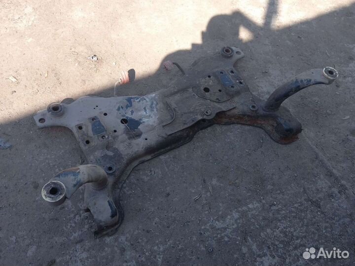 Форд фокус 2 подрамник