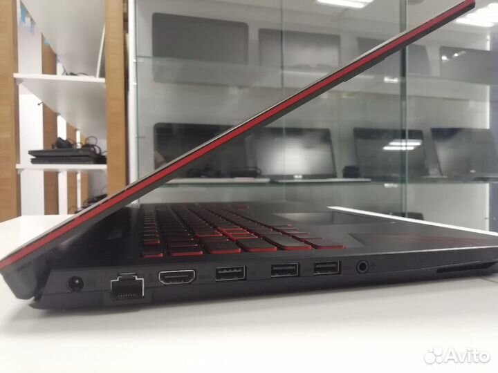 Игровой ноутбук Asus (Core i5-8th/ 16gb/ 1050 Ti)