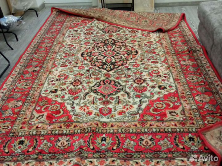 Ковер шерстяной