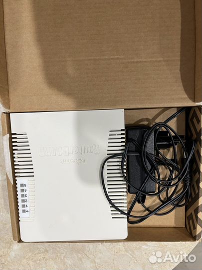 Wi-Fi роутер MikroTik RB951Ui-2HnD