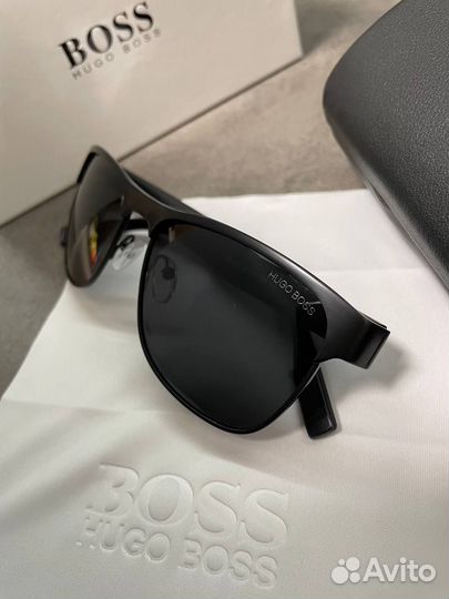 Очки солнцезащитные Hugo Boss