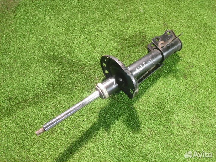 Амортизатор передний левый Opel Astra H седан 1.6