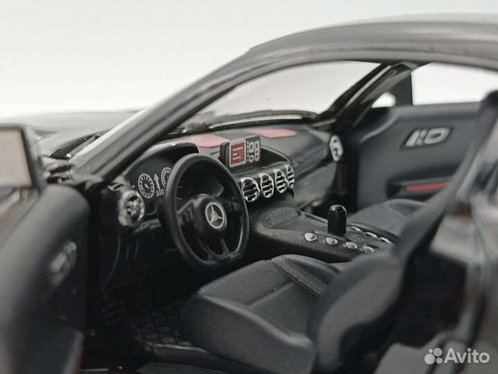 Коллекционная модель Mercedes-Benz AMG GT