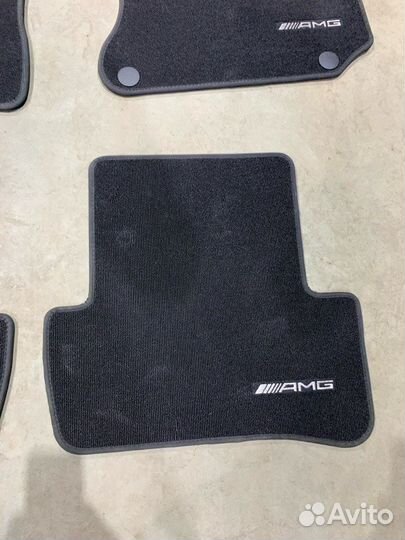 Коврики комплект Mercedes-Benz C-Class W204 271860