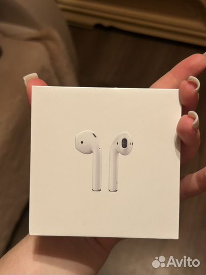 Airpods wireless charging case