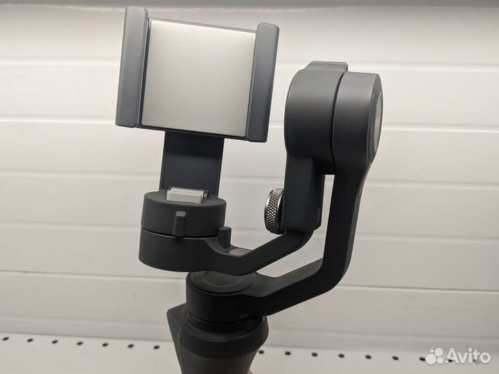Ручной мобильный стабилизатор DJI osmo Mobile 2