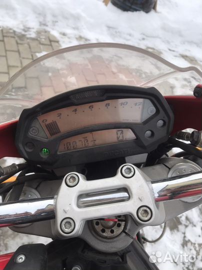 Ducati Monster 696