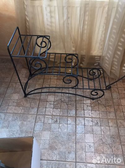 Подставка для обуви, цветов