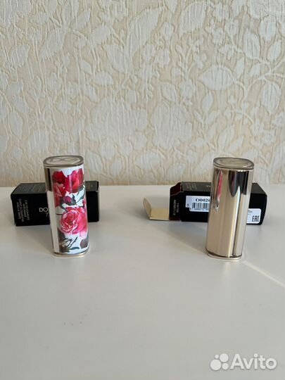 Футляр золотой для помады dolce gabbana