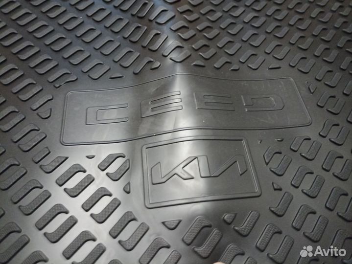 Оригинальный ковёр багажника Киа Сид